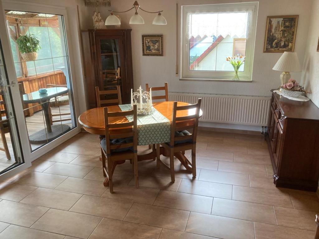 Gaestezimmer Zum Waldsachsener Grund Meerane Bagian luar foto