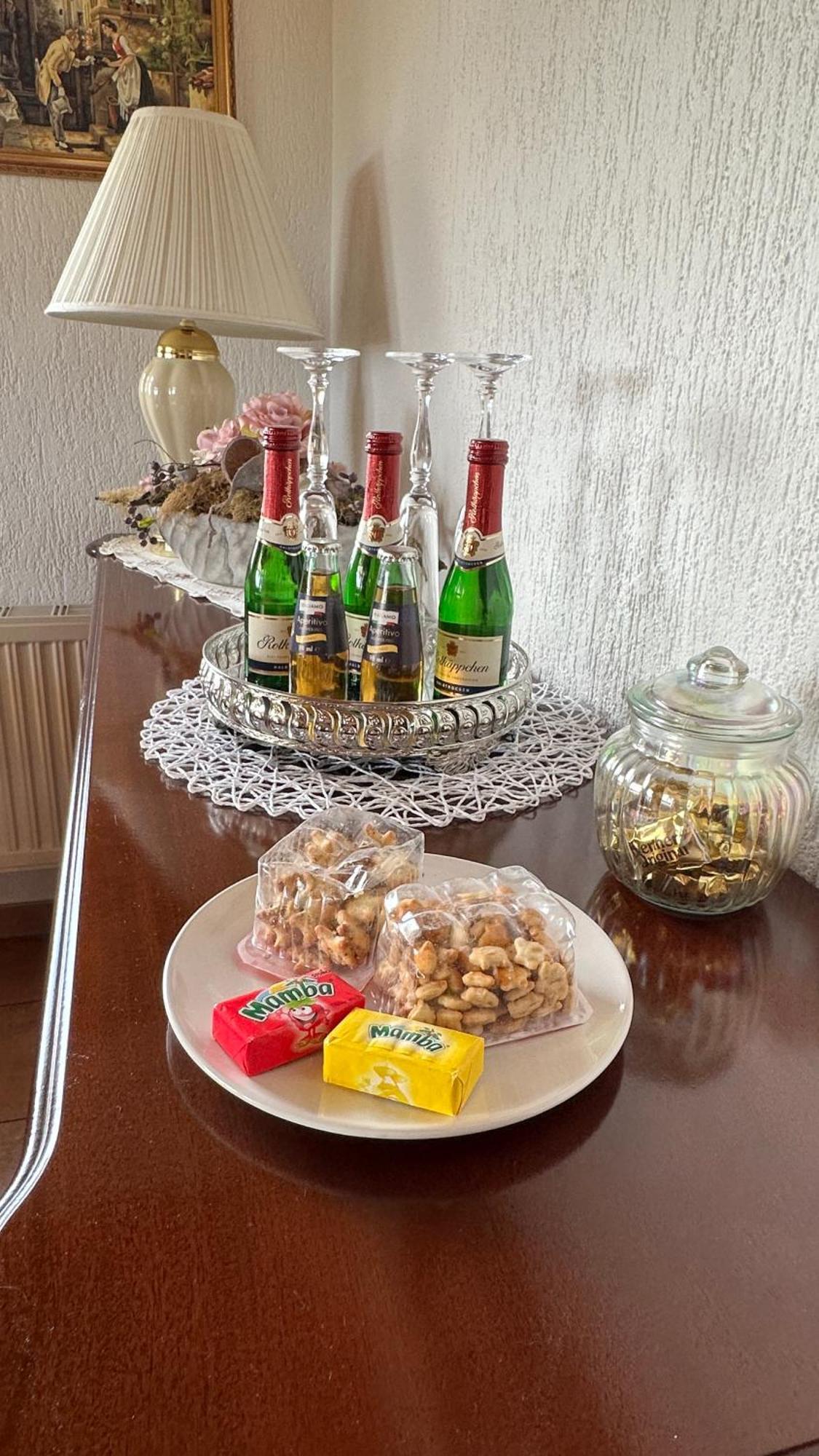 Gaestezimmer Zum Waldsachsener Grund Meerane Bagian luar foto